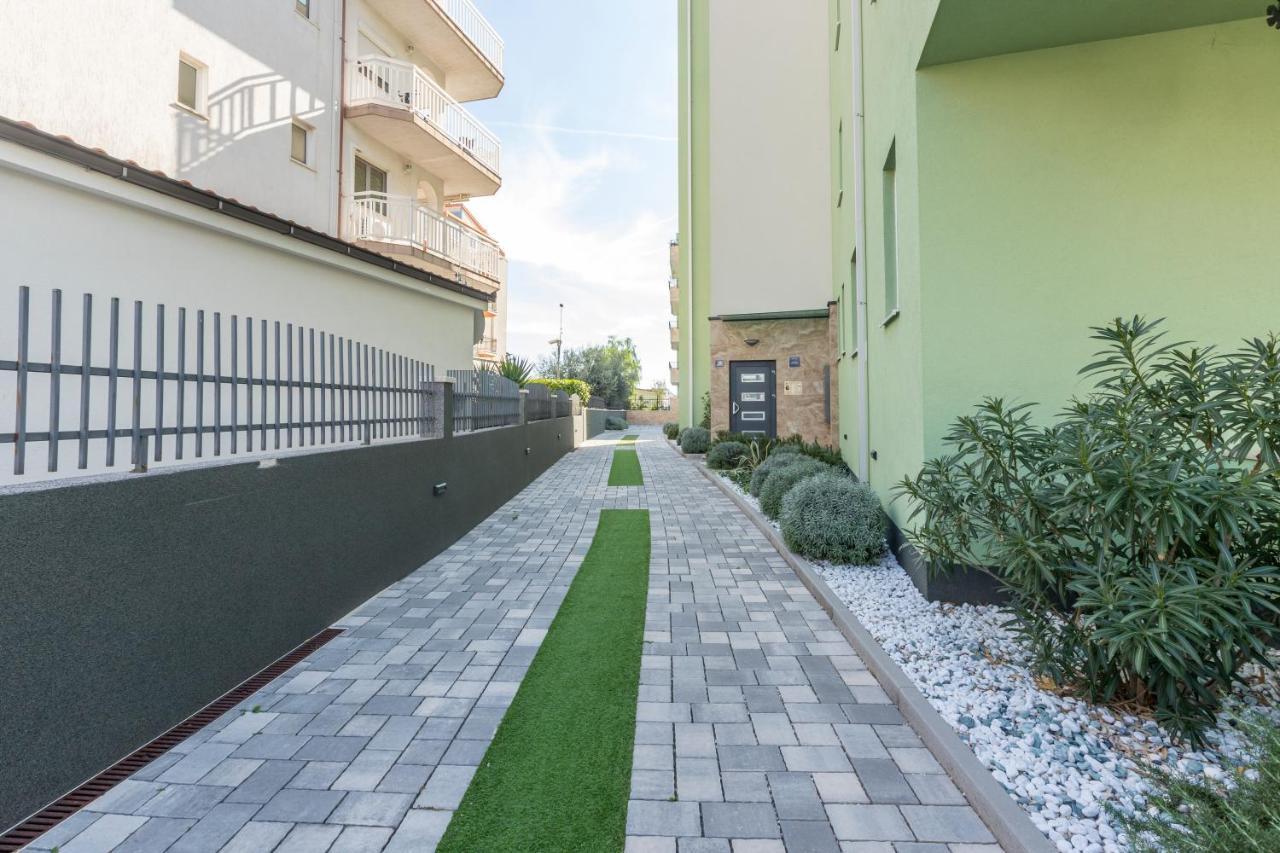 Apartman Lukiana*** Split Exterior foto