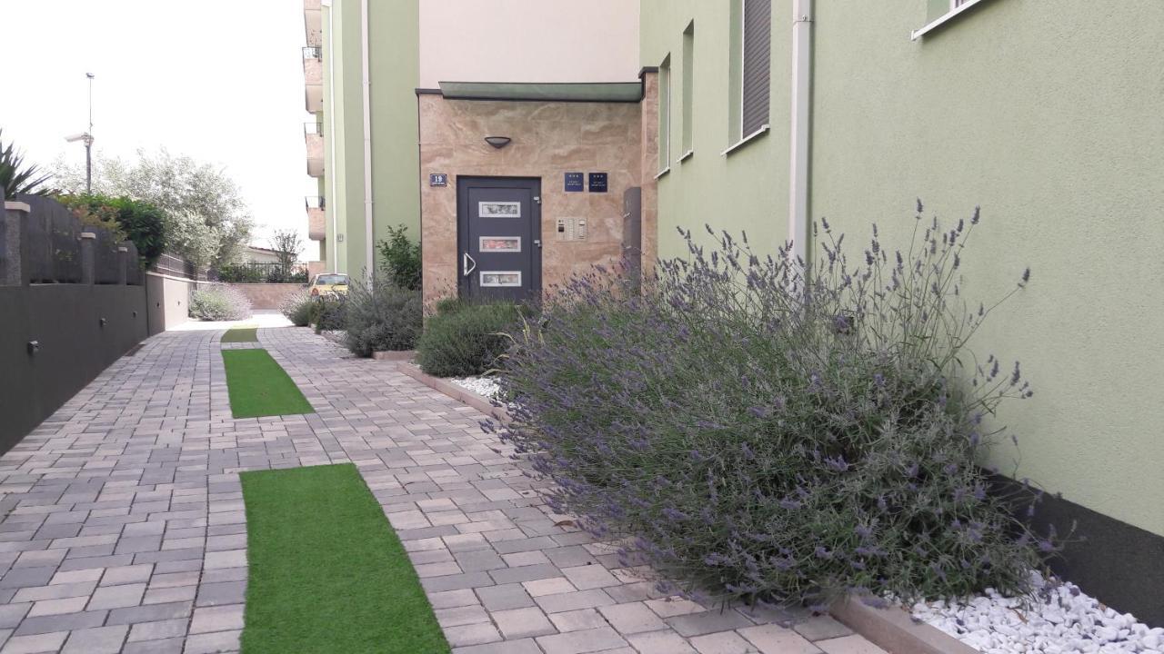 Apartman Lukiana*** Split Exterior foto